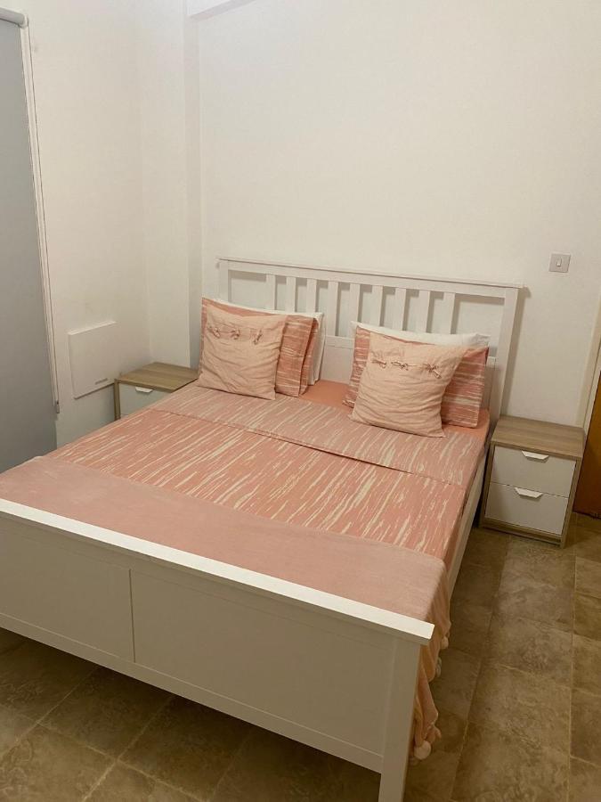 Villa Suncity Boutique Beachfront 아이아 나파 외부 사진