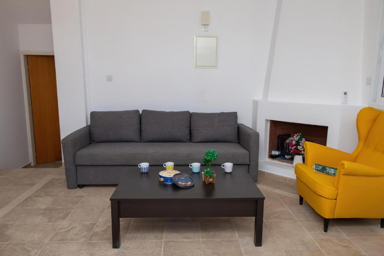 Villa Suncity Boutique Beachfront 아이아 나파 외부 사진
