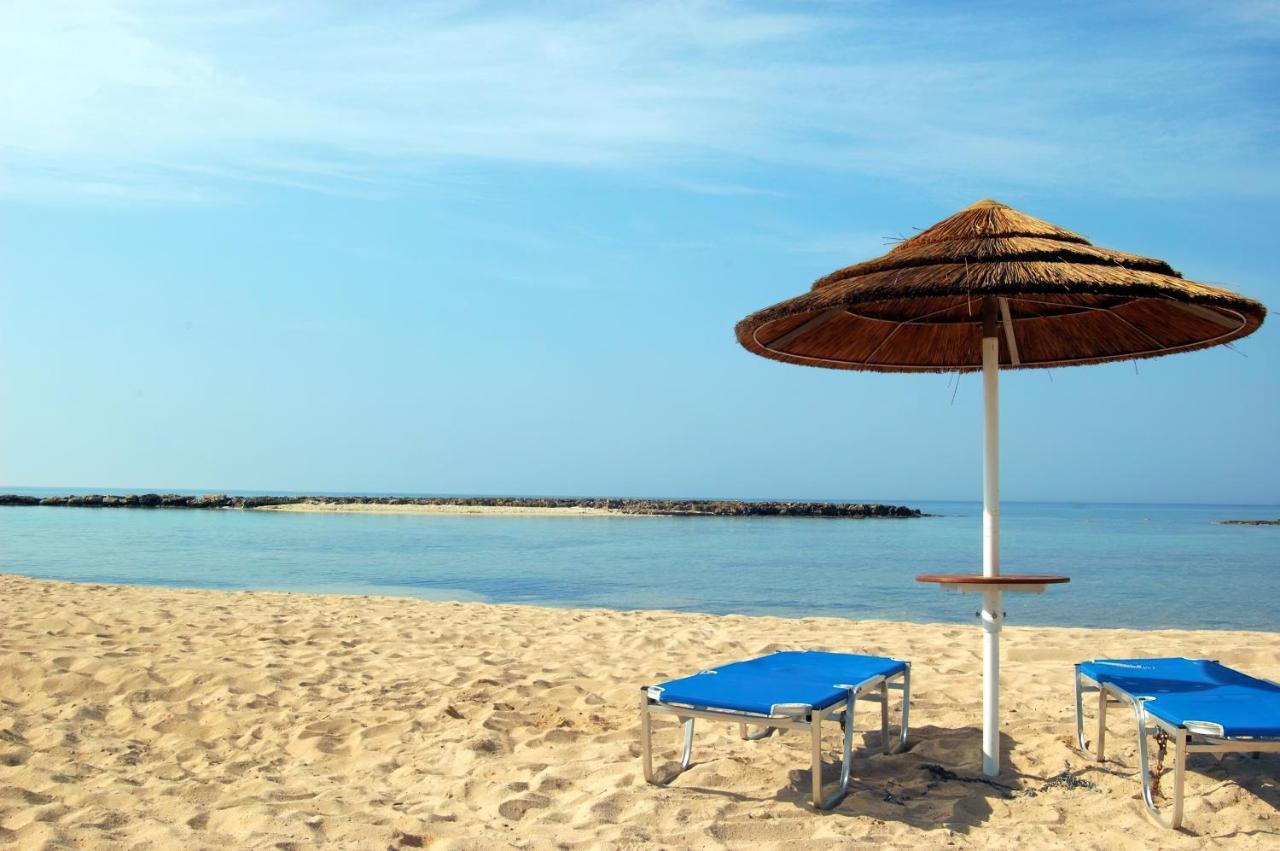 Villa Suncity Boutique Beachfront 아이아 나파 외부 사진