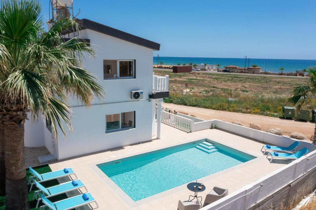 Villa Suncity Boutique Beachfront 아이아 나파 외부 사진