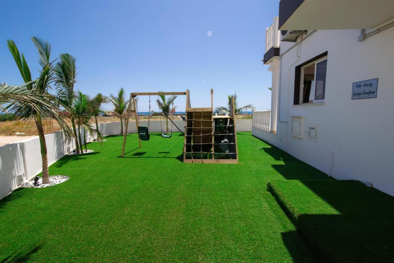 Villa Suncity Boutique Beachfront 아이아 나파 외부 사진